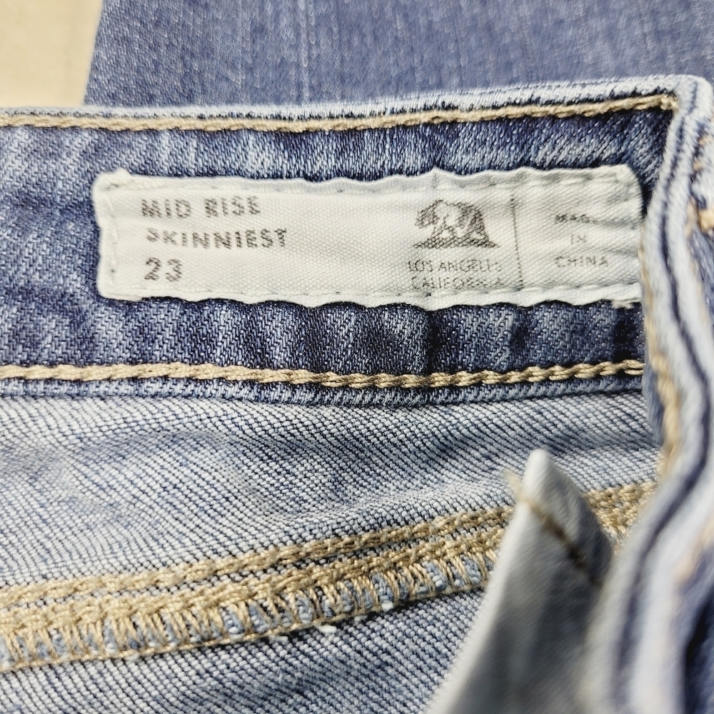 Bullhead super skinny jeans mid ride skinnist blue jeans size 23 - Picture 4 of 8